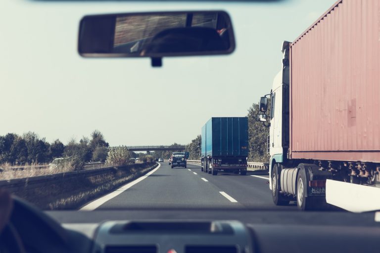 Propunere de lege pentru un sistem de constatare automată a abaterilor din trafic