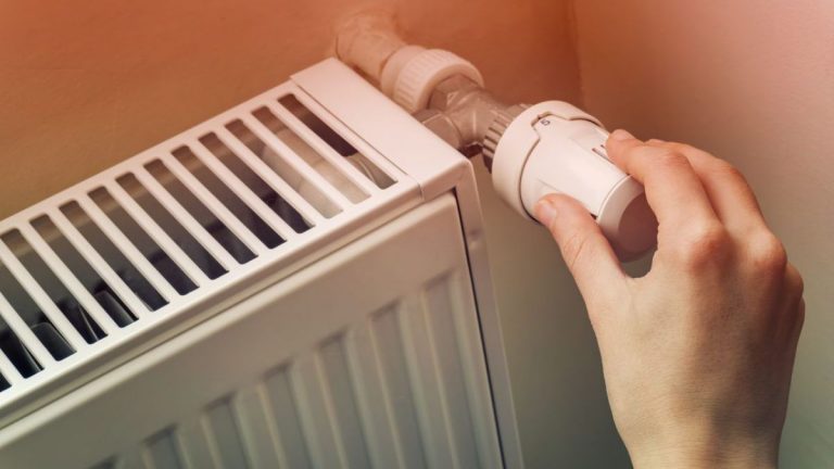 Compania Municipală Termoenergetica Bucureşti încheie furnizarea căldurii, începând de marţi