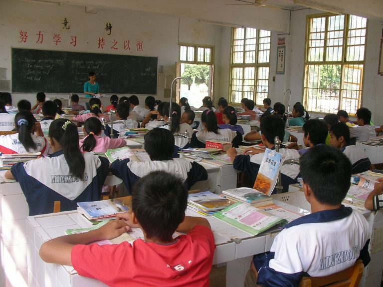 Un magnat chinez a pierdut miliarde de dolari ca urmare a campaniei demarate de Beijing împotriva industriei meditaţiilor