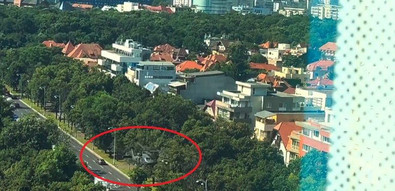 VIDEO | Momentul în care elicopterul Black Hawk lovește stâlpii de pe bulevardul Aviatorilor