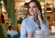Smartphone-urile sunt asociate cu o scădere a ratei fertilității, sugerează două studii