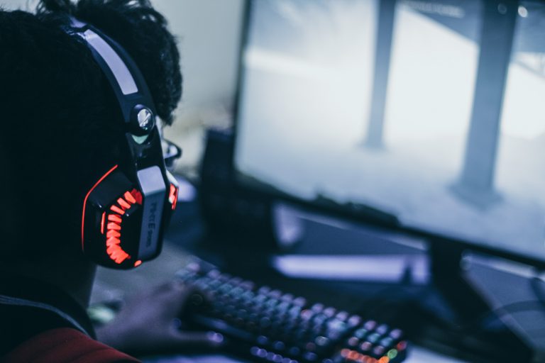 Tencent Games folosește recunoașterea facială pentru a stopa dependența de jocuri video în rândul copiilor din China