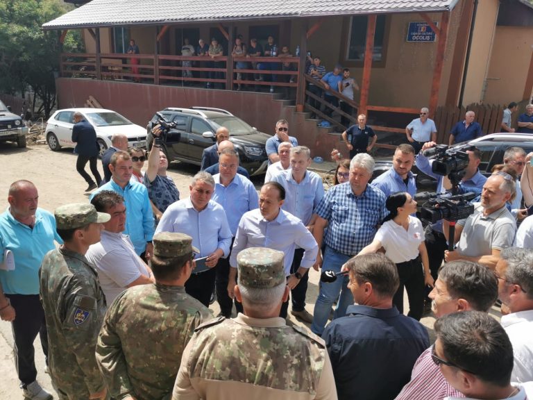 Bilanțul inundațiilor din Alba:  300 de persoane evacuate, 120 de case distruse