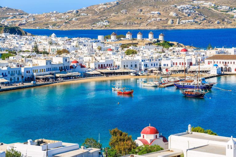 Restricții dure pe insula bogaților – Mykonos, din cauza pandemiei. Ce au interzis autoritățile