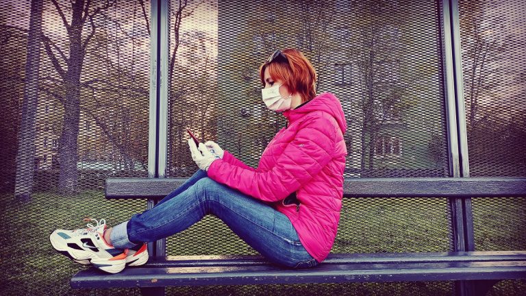 Cea mai neagră zi de la începutul pandemiei. Aproape 19.000 de cazuri noi de COVID-19 în ultimele 24 de ore