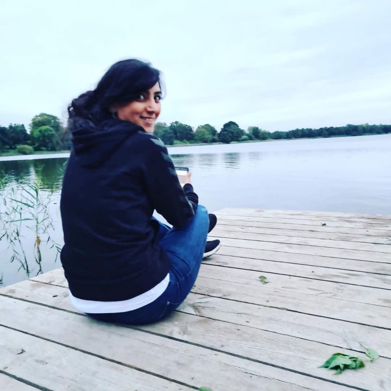 Un fost căpitan al naţionalei afgane de fotbal feminin le cere jucătoarelor să-şi şteargă conturile de pe reţelele de socializare