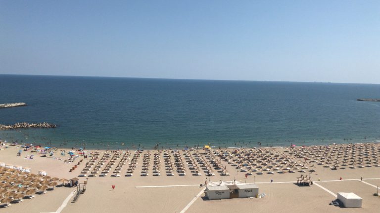 VIDEO |  Romania defuses mine drifting close to its Black Sea coast