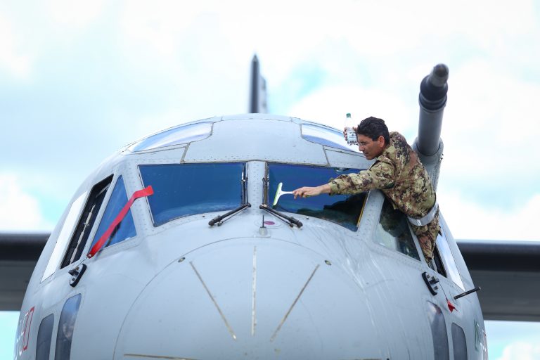 Romania’s Air Force to fly 180,000 doses of Covid-19 vaccine to Tunisia