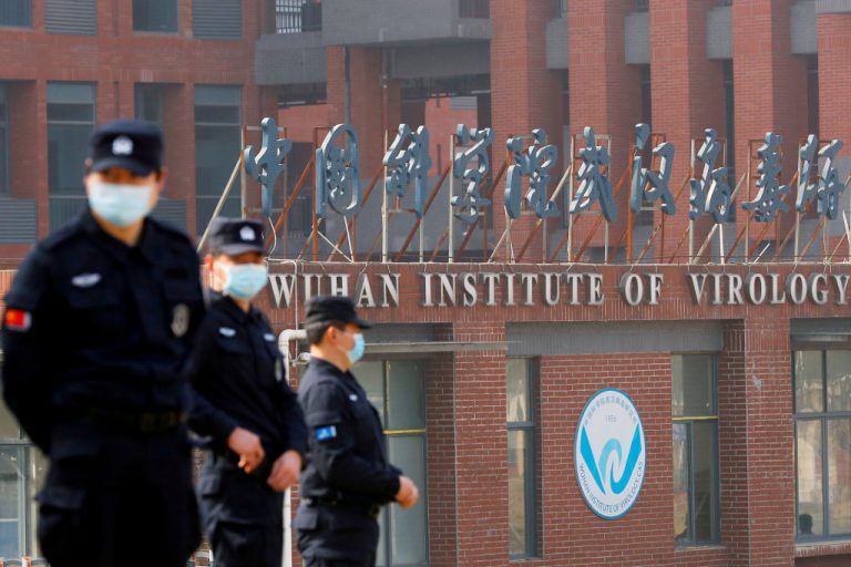 Ipoteza despre o scăpare a virusului SARS-CoV-2 dintr-un laborator nu ar trebui exclusă – cercetător chinez