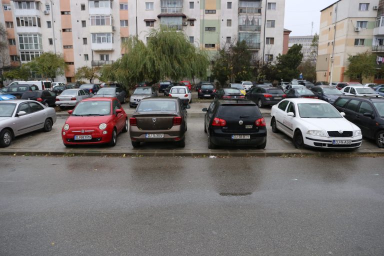 Nicuşor Dan: Regulamentul privind parcarea în Bucureşti se aplică de la 15 august