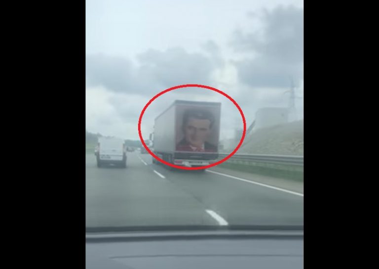 VIDEO  | Romanian truck featuring giant picture of Ceausescu seen in Italy
