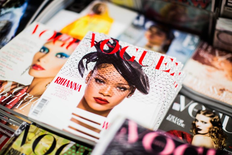 Forbes: Rihanna, una dintre cele mai bogate artiste de pe planetă