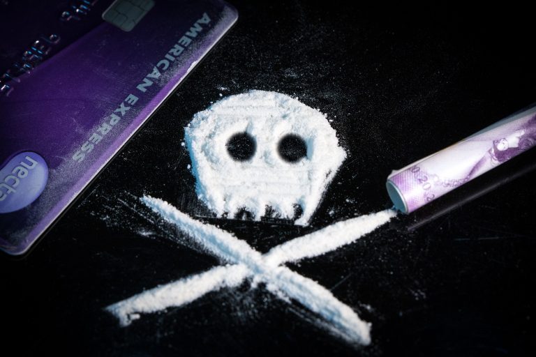 Consilier local al PSD din județul Satu Mare, prins cu un plic de cocaină asupra sa