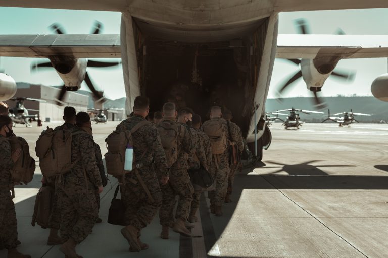 Începe evacuarea ambasadei SUA din Afganistan. 3.000 de soldați vor zbura spre Kabul