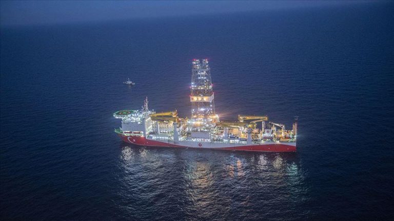 Turcia vrea să extragă singură gazele naturale din depozitul descoperit în Marea Neagră
