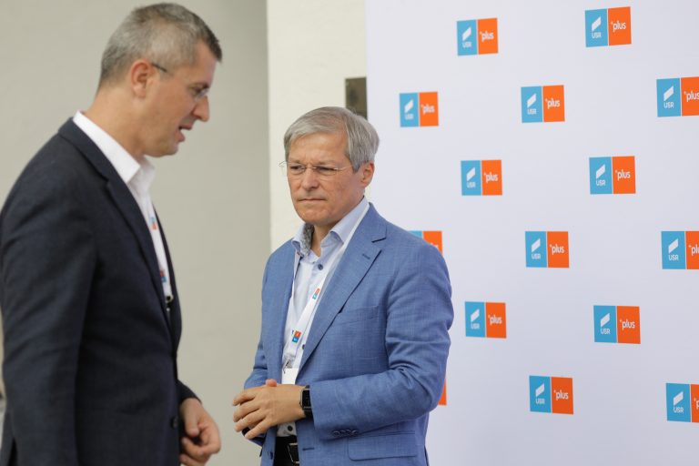 Reacția USR PLUS după demiterea prefecților și subprefecților săi