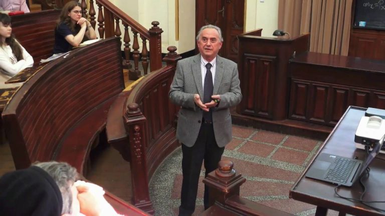 Profesorul Leon Zăgrean care și-a îndemnat studenții să nu poarte mască, destituit de la UMF