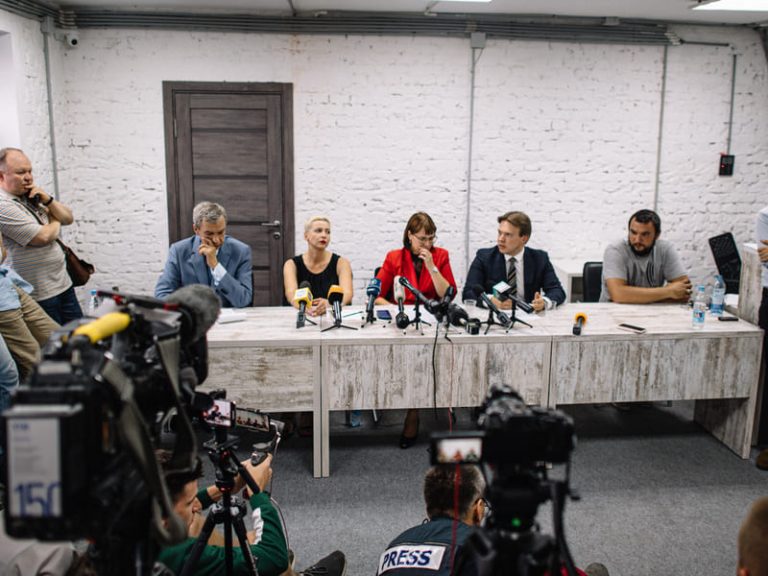 Lukașenko zdrobește disidența: Pedepse grele pentru disidenții Maria Kolesnikova și Maxim Znak
