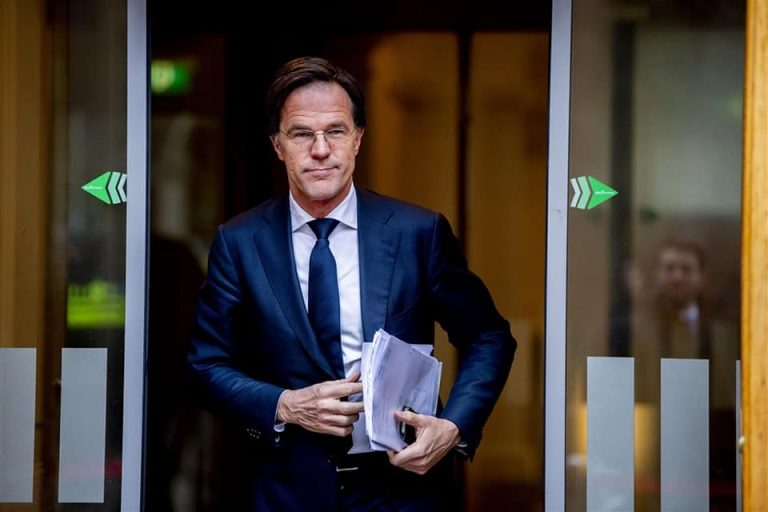 Premierul Rutte: Ţările de Jos vor continua să sprijine militar Ucraina