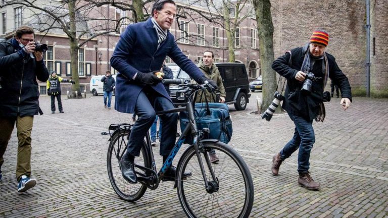 Alertă în Olanda: Premierul Mark Rutte este filat de ”Mocro-mafia” și riscă să fie răpit sau atacat