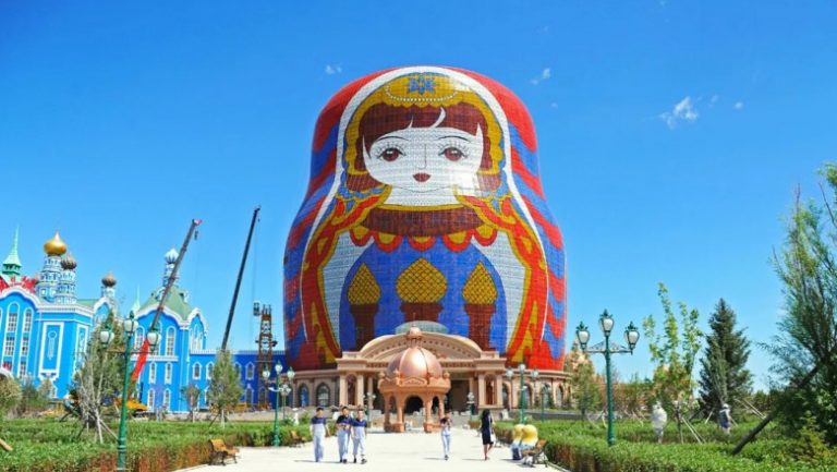 Arhitectura stranie din China, „vedeta” unui concurs al celor mai urâte clădiri