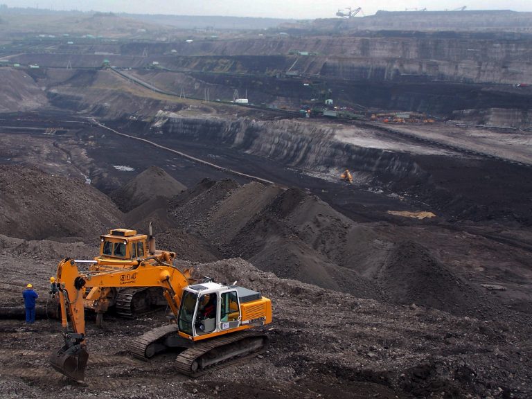 Polonia şi Ucraina cresc producţia de cărbune termic, cel mai poluant combustibil fosil