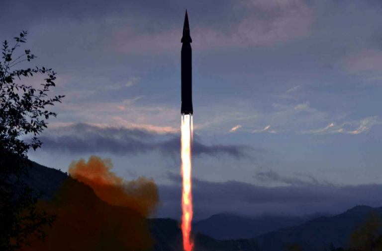 Coreea de Nord a lansat o rachetă balistică în Marea Japoniei