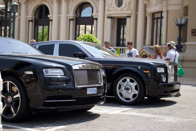 Rolls-Royce nu va mai produce decât mașini electrice