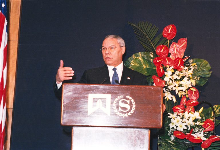 Fostul secretar american de stat Colin Powell a murit, suferind complicații din cauza Covid
