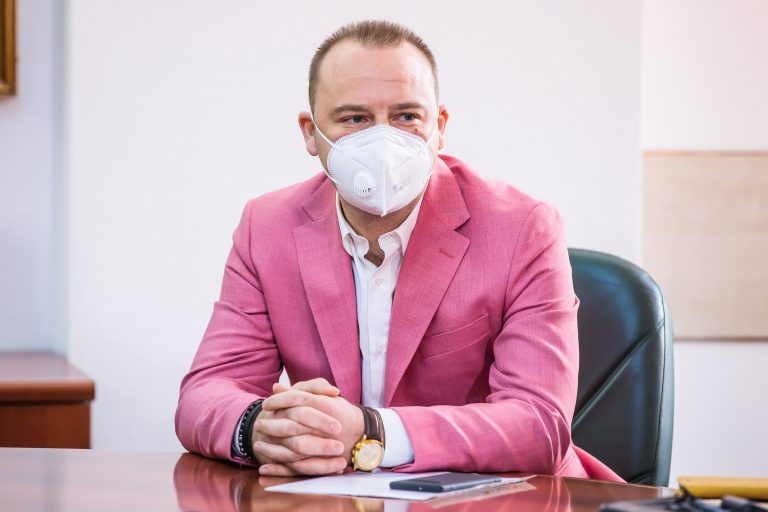 Managerul Spitalului de Boli Infecţioase din Iaşi: În România este posibil să fi apărut o nouă tulpină COVID. Am recoltat probe de la câţiva pacienţi şi efectuăm secvenţierea