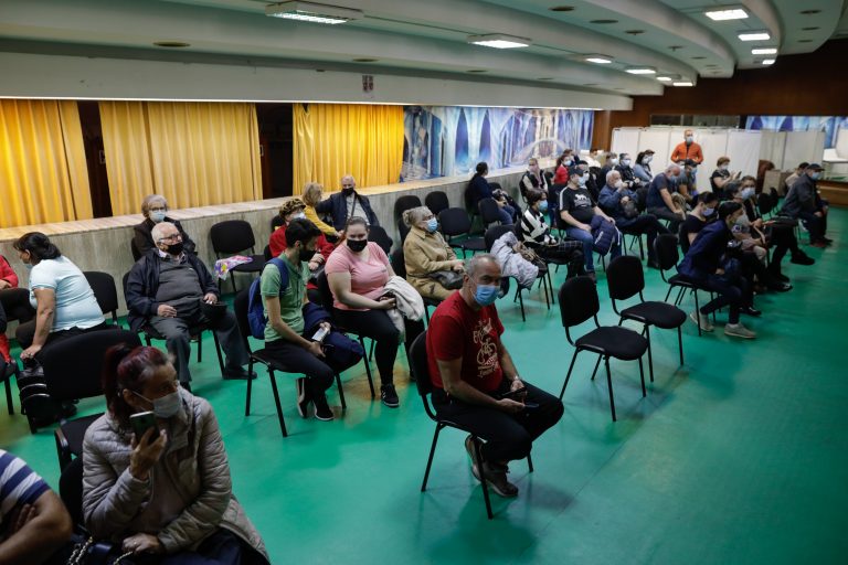Peste 8.200 de persoane s-au vaccinat în cadrul maratonului din Bucureşti