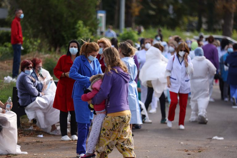 Bilanțul tragediei de la Constanța, revizuit. Inițial, fuseseră anunțate nouă decese în incendiul de la Spitalul de Boli Infecţioase
