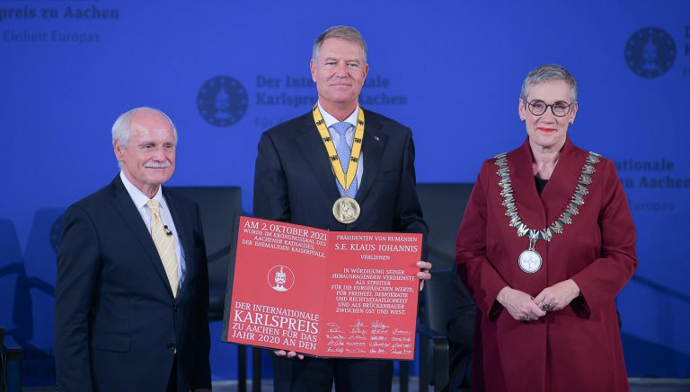 Iohannis compară Ungaria, în problema Trianon, cu „un văr de-al doilea, de-al treilea, care din cinci în cinci minute calcă în străchini, dar oricum nu-l dăm afară, că e rudă”
