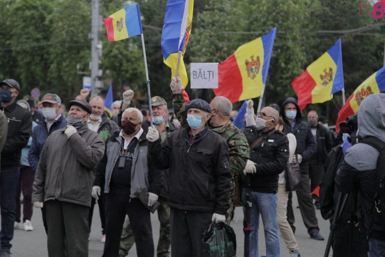 Protest organizat de opoziție, la Chișinău, după arestarea procurorului general acuzat de corupție