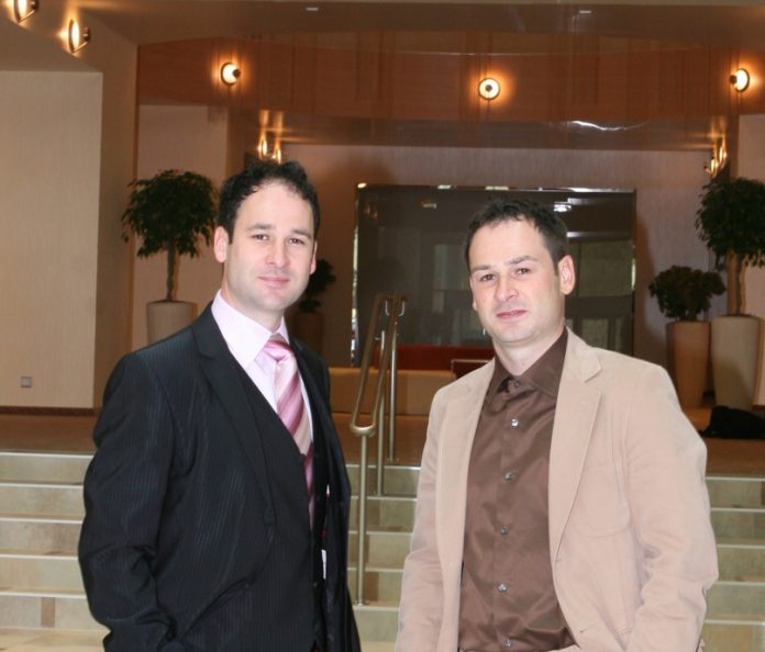Robert_si_Ionut_Negoita
