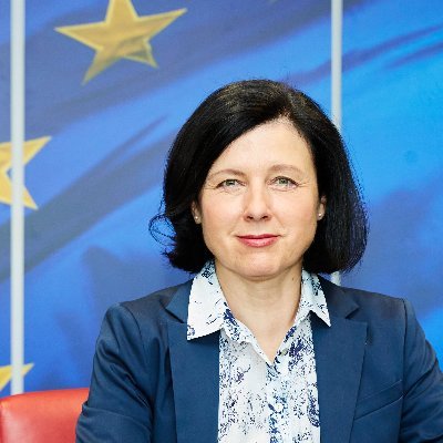 Jourova: UE ”va începe să se prăbuşească” dacă nu va ataca decizia curţii constituţionale din Polonia