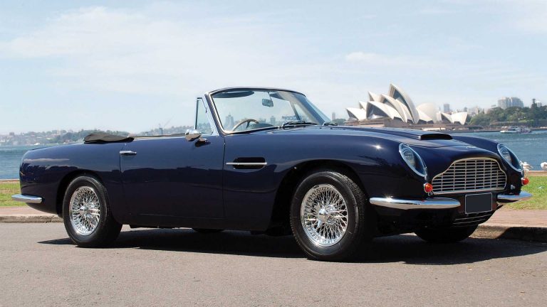 Aston Martin-ul prințului Charles, modificat pentru a merge pe bază de… brânză și vin