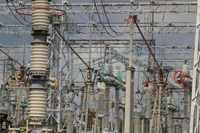 România ar putea reveni la piața reglementată în energie de la 1 ianuarie 2023 – surse