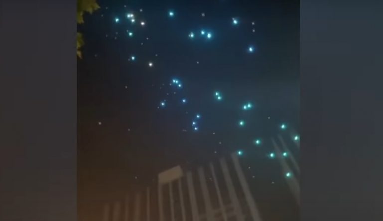 VIDEO | Momentul în care un spectacol de drone din China declanșează un val de panică
