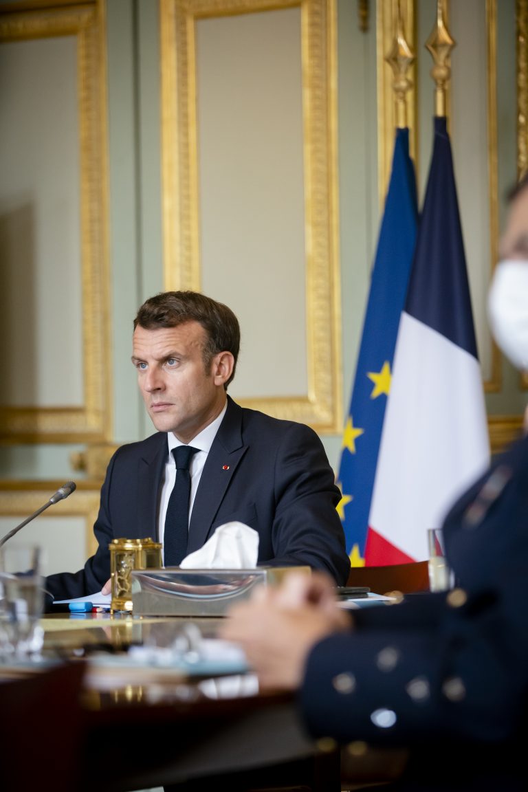 ALEGERI ÎN FRANȚA | Cum comentează Le Figaro și Le Monde discursul lui Emmanuel Macron – integral