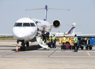 Parlamentul European | Pasagerii curselor aeriene vor avea mai multe drepturi