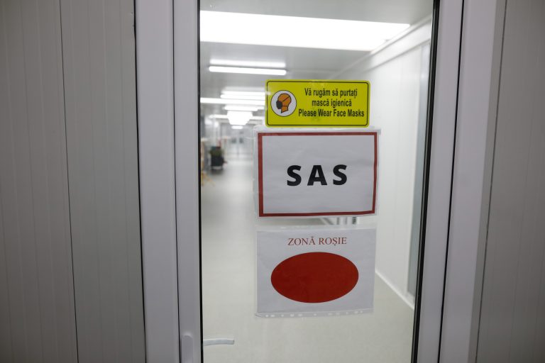 Apelul disperat al unei mame către ministrul Sănătăţii, în speranţa primirii unui diagnostic pentru fiul său