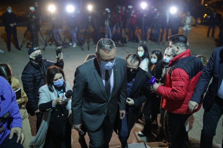 Ciucă: Am depus mandatul de premier desemnat. Biroul Executiv a cerut. Anunțul lui Cîțu