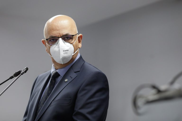 Proiect pentru reorganizarea MAI: Asistenţa medicală de urgenţă ar urma să fie coordonată de DSU