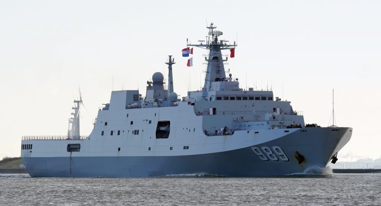China, acuzată de Filipine că a folosit tunuri cu apă asupra navelor sale într-o zonă contestată
