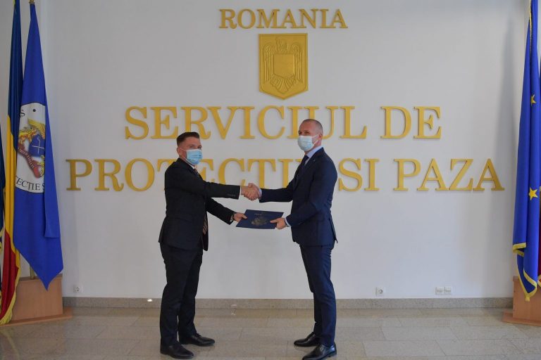 Serviciul de Protecție și Pază, medaliat de Ambasada SUA pentru protecţia șeful Pentagonului în timpul vizitei în România
