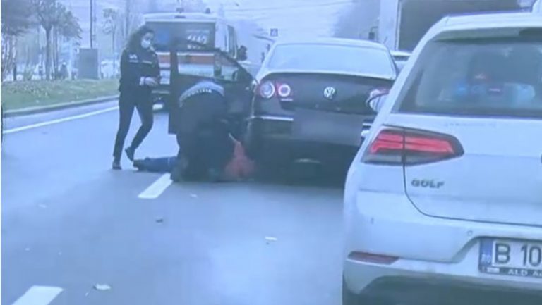 Un șofer beat a fost reținut după ce a lovit un pieton în București