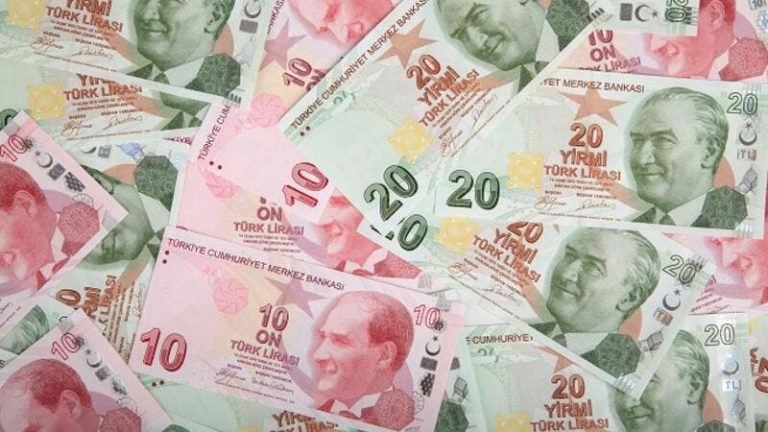 Lira turcească şi bursa din Istanbul se prăbuşesc după arestarea primarului din Istanbul, rival politic al lui Erdogan