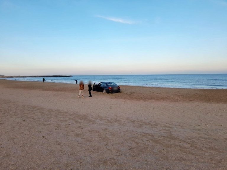 Romanian woman lands hefty fine for parking car on beach