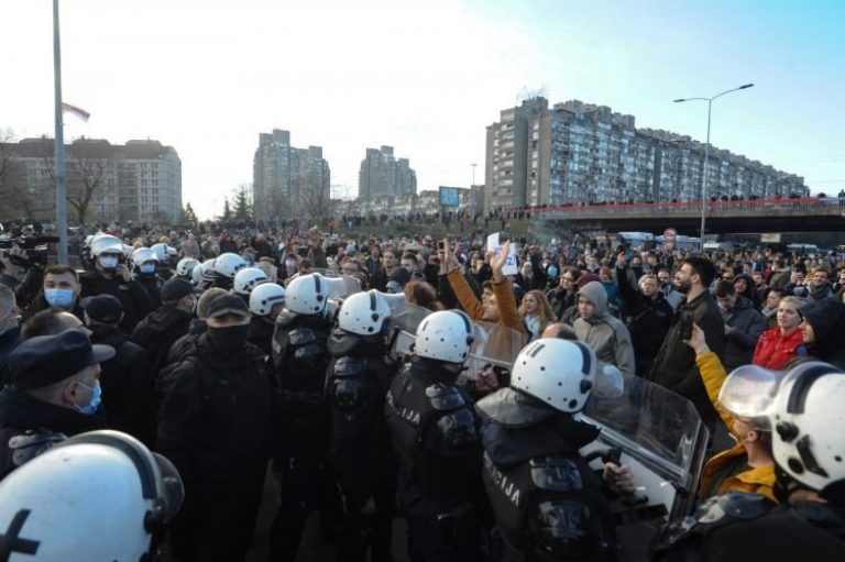 Proteste în Serbia împotriva gigantului minier Rio Tinto